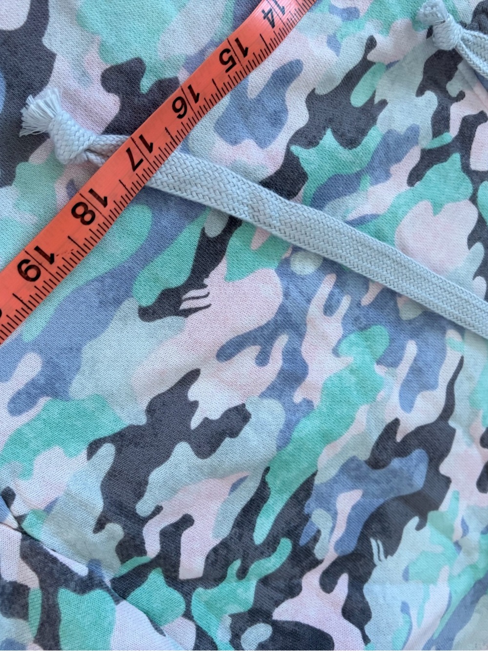 Fabletics Camo Print Athletic Camo Print Athletic Hoodie Sweatshirt Medium - Picture 8 of 10